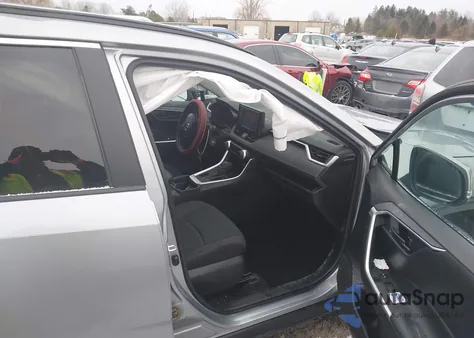 2019 Toyota Rav4 Le z USA, uszkodzony, nr VIN 2T3G1RFV3KW066057